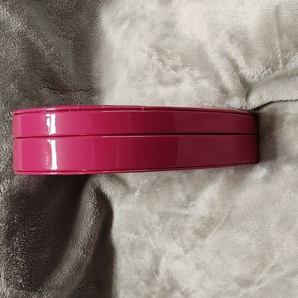 YSL Beaute Heart Box - Picture 6 of 12